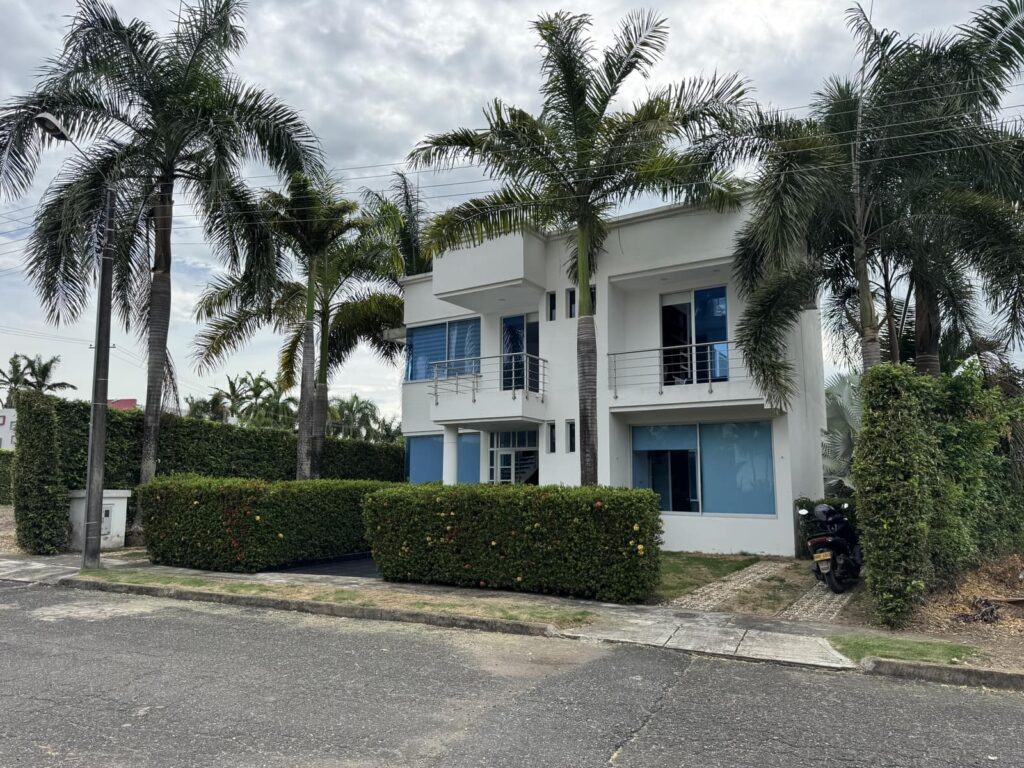 Casa O-100